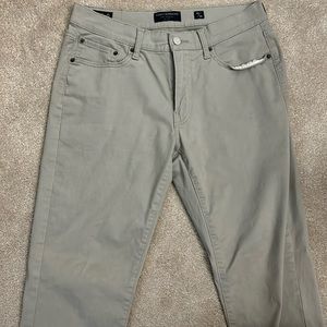 Lucky Brand 410 Athletic Slim Pant